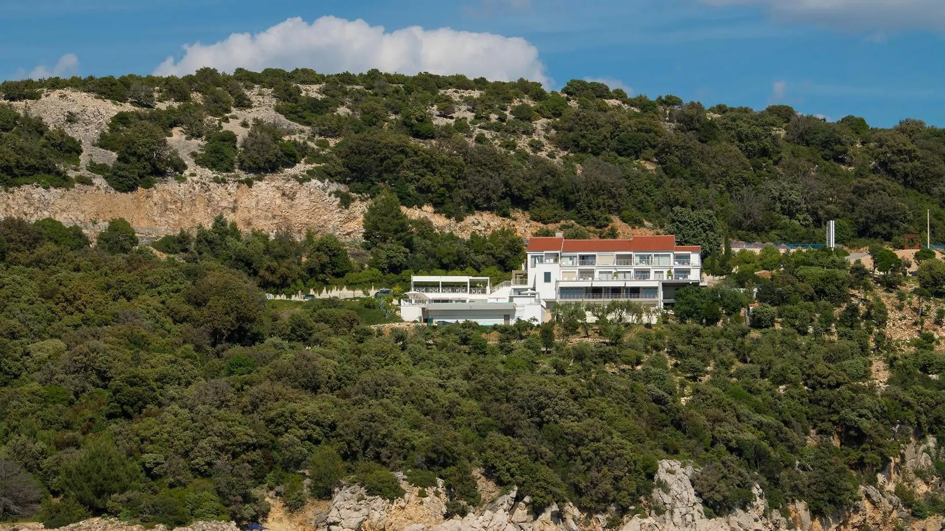 Zlatni Zalaz,Apartments,Supetarska Draga 0*,